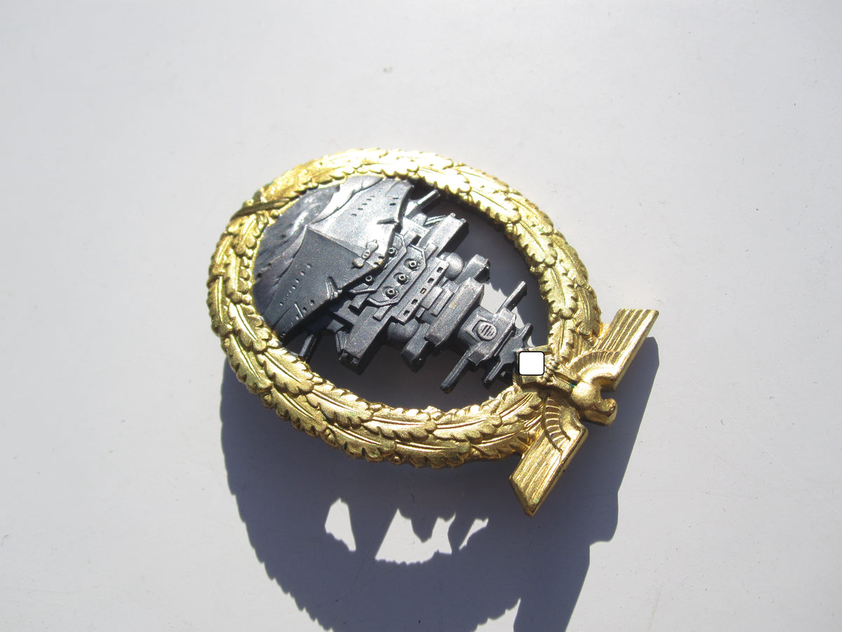 Flottenkriegsabzeichen Dickschiffabzeichen Schlachtschiff Blücher POSTHUME Verleihung -Mint condition-