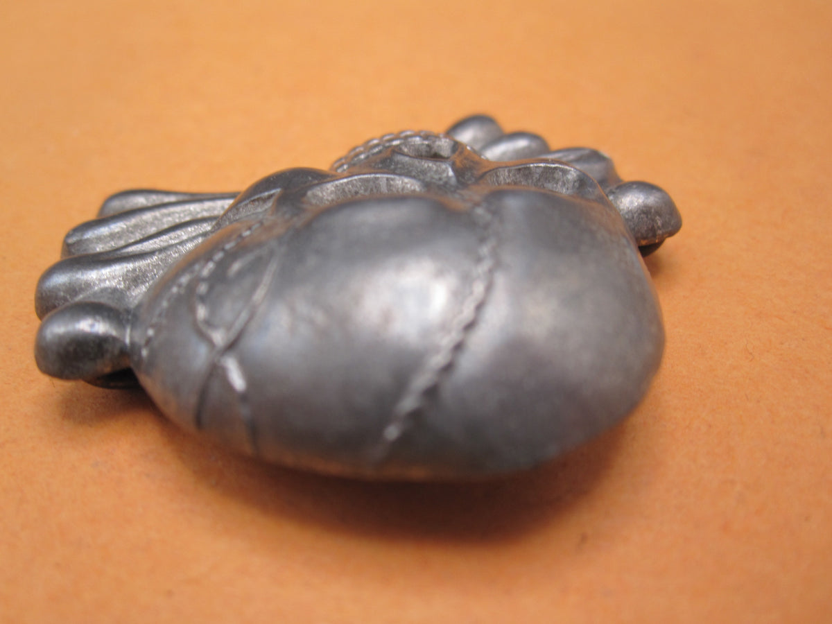 H.W.    -   -    Mützenbzeichen Totenkopf des Kavallerie Regiment Nr. 5