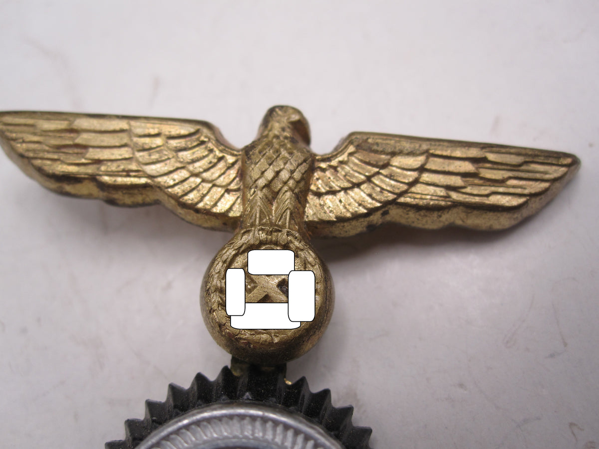H.W.  -  -   Kriegsmarine Mützenadler mit Kokarde für die Tellermütze MINT CONDITION