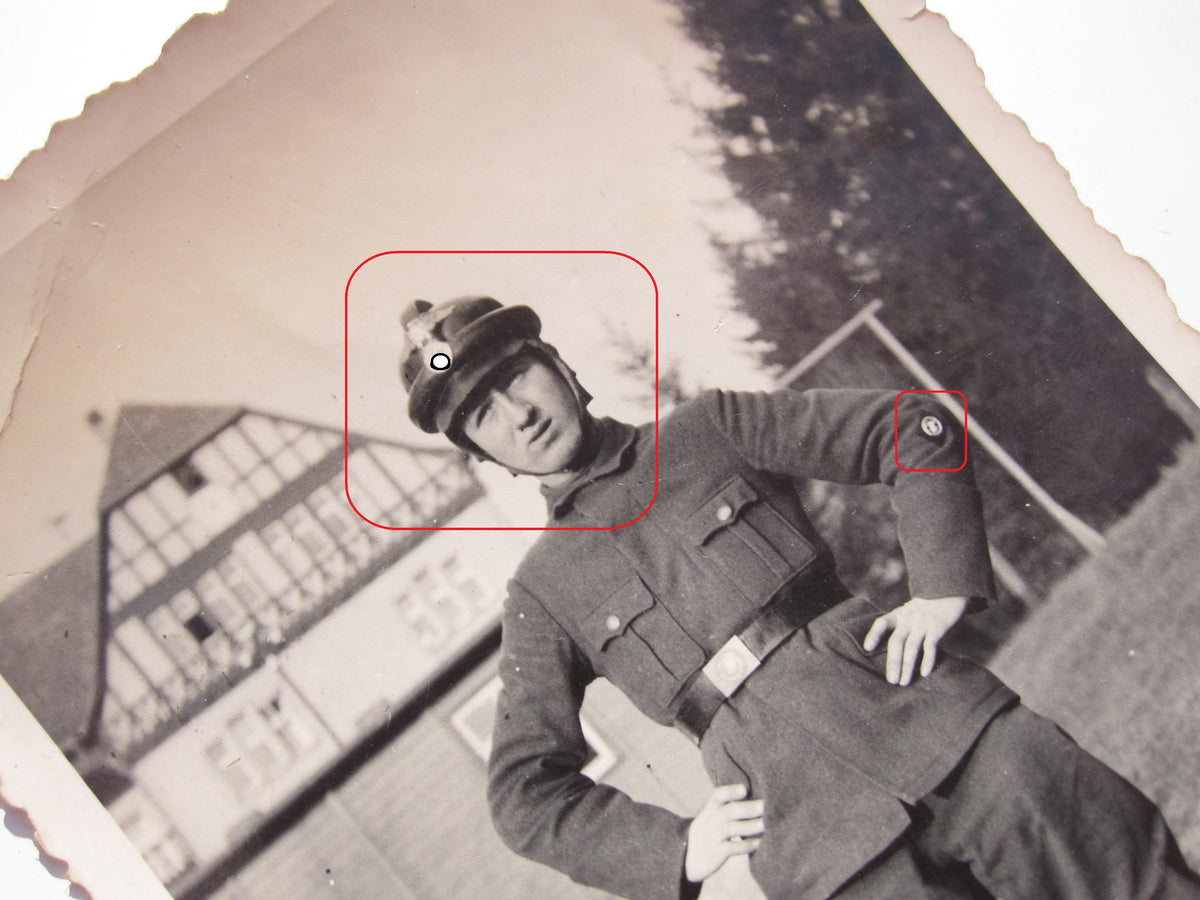 Uniformfoto NSKK mit Sturzhelm