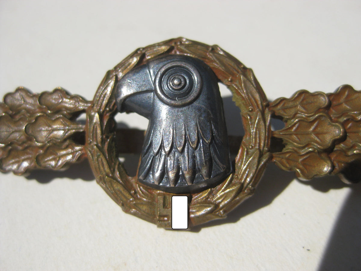 H.W.       Frontflugspange für Aufklärer in Bronze Mint Condition