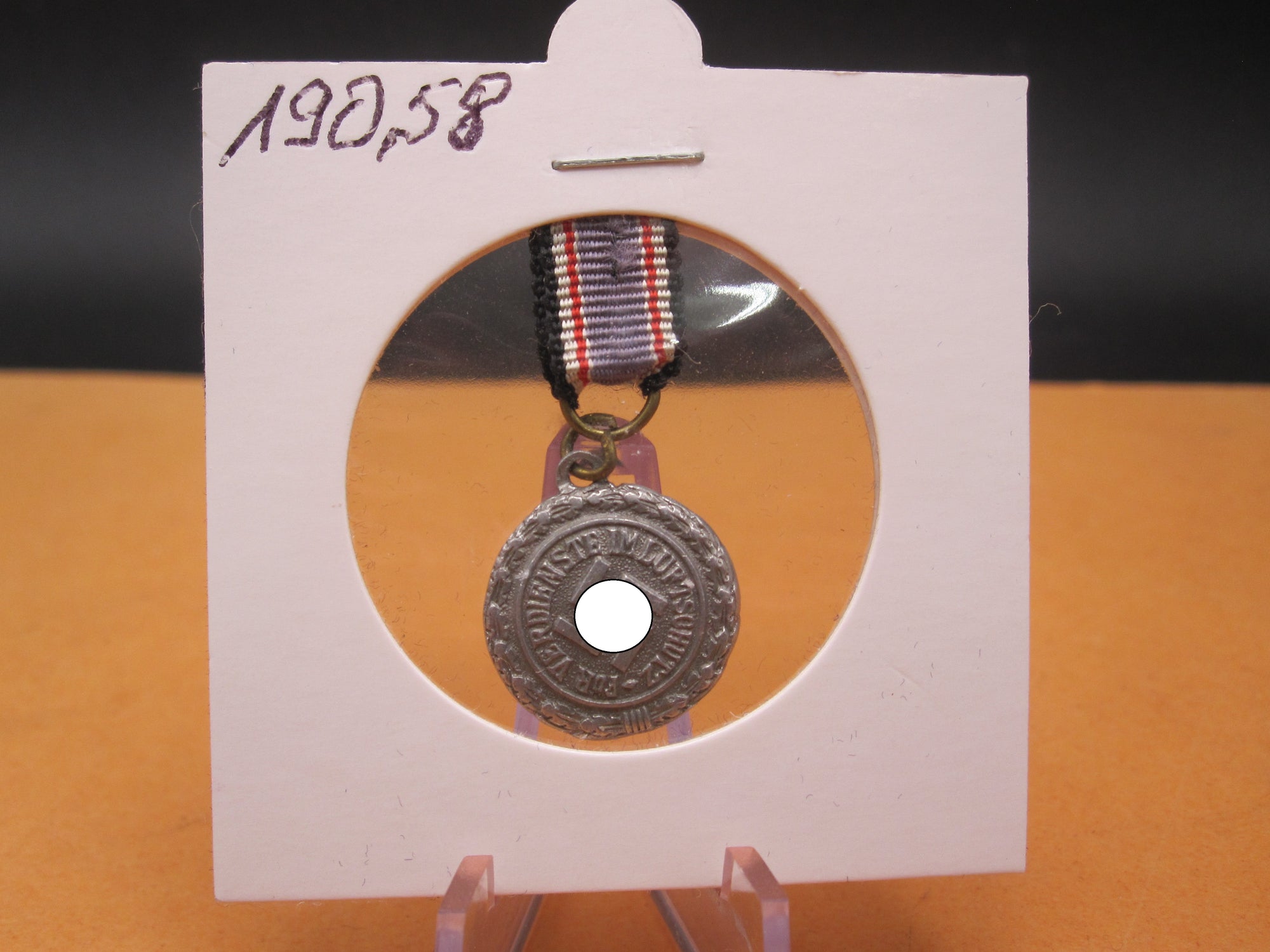 H.W.  -  - Miniatur Medaille für Verdienste im Luftschutz 1938