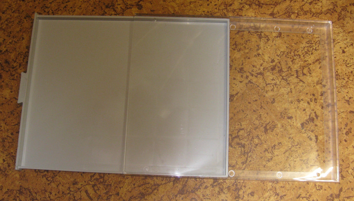 H.W.   -   -  Aufbewahrungsboxen Etui Schachtel für Ordenssammlung Effektensammlung 2cm Hoch etc