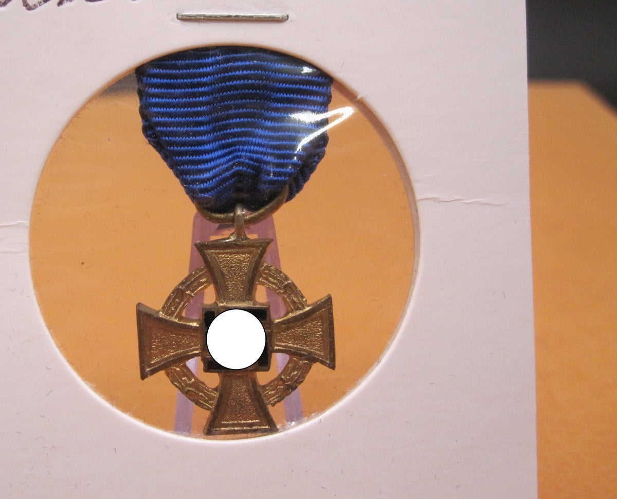 H.W.  -  - Miniatur Kreuz für 40 Jahre Treue Dienste