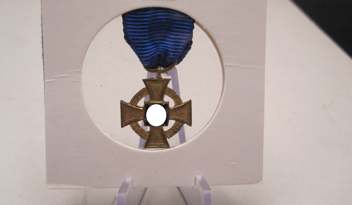 H.W.  -  - Miniatur Kreuz für 40 Jahre Treue Dienste