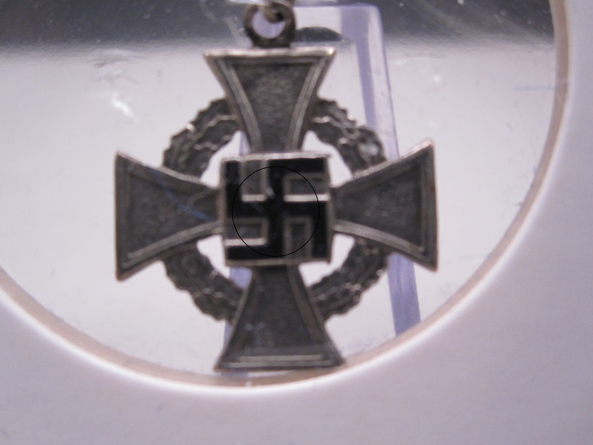 H.W.  -  - Miniatur Kreuz für 25 Jahre Treue Dienste MINT CONDITION