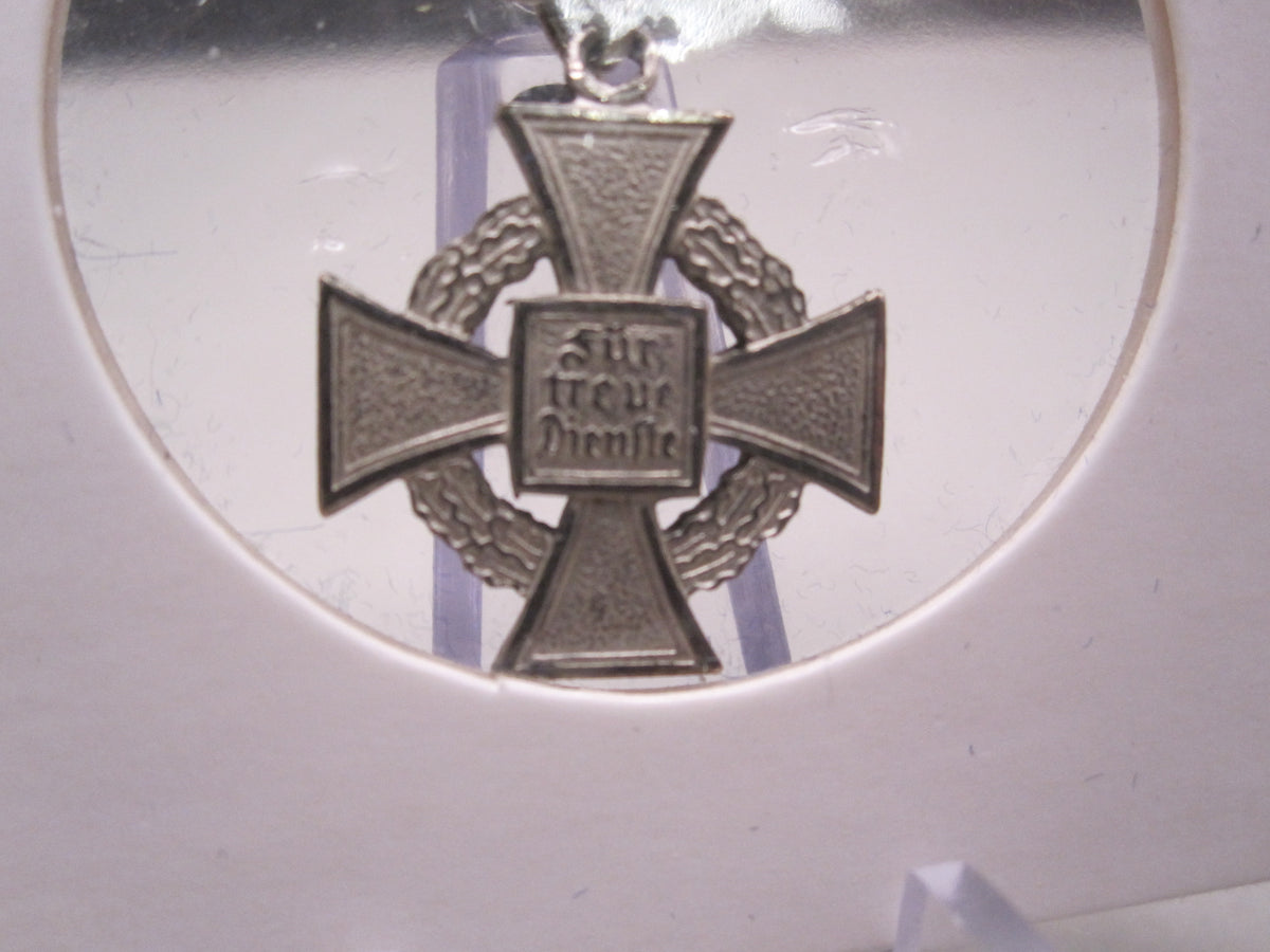 H.W.  -  - Miniatur Kreuz für 25 Jahre Treue Dienste MINT CONDITION