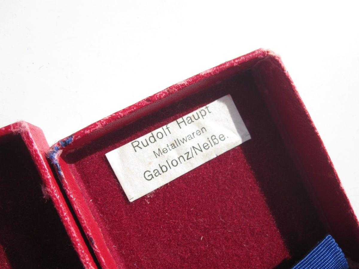 Treudienst-Ehrenzeichen für 25 Jahre in Verleihungsschachtel Hersteller: Rudolf Haupt