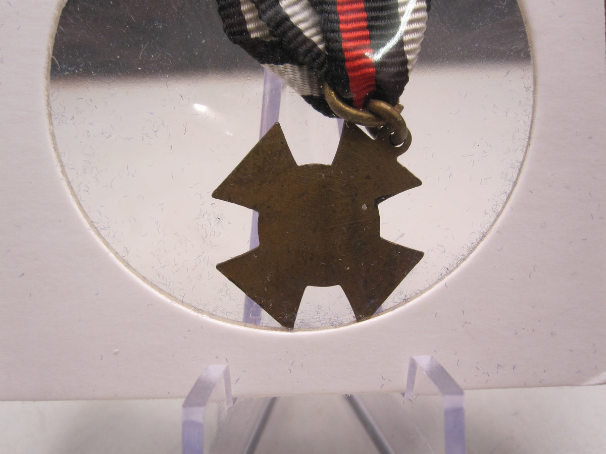 H.W.  -  -  Miniatur Kreuz Ehrenkreuz für Kriegsteilnehmer 1914 - 1918