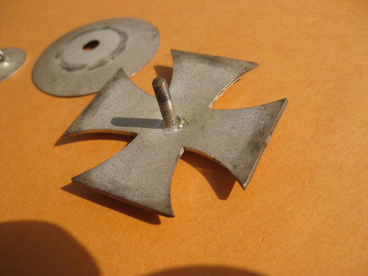 H.W. -  -  Eisernes Kreuz 1.Klasse von 1914 (EK1/14) an SCHRAUBSCHEIBE seltene Variante