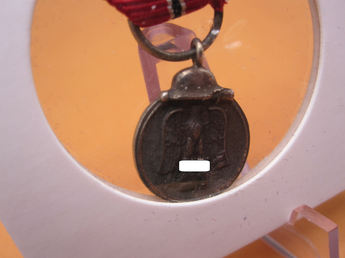 H.W.  -  - Miniatur Medaille zur Winterschlacht im Osten 1941/42