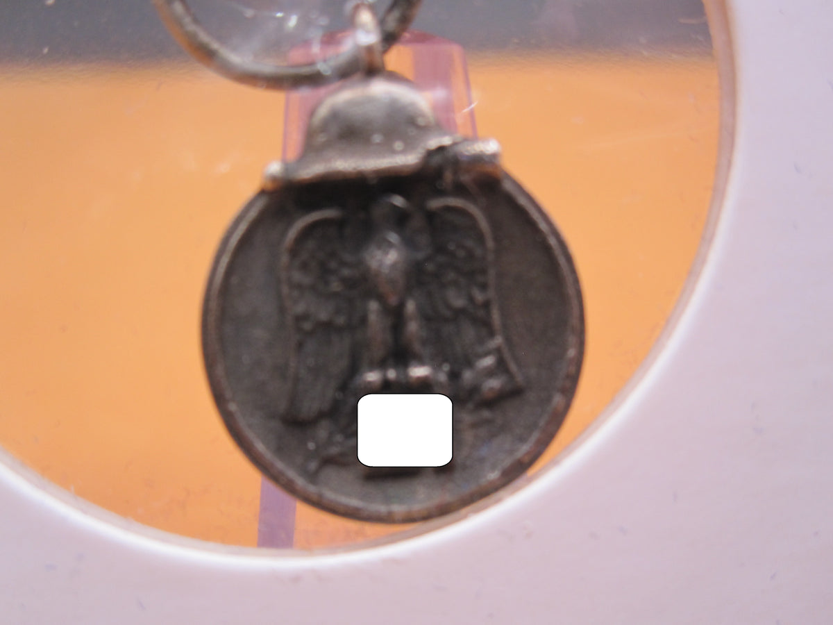 H.W.  -  - Miniatur Medaille zur Winterschlacht im Osten 1941/42