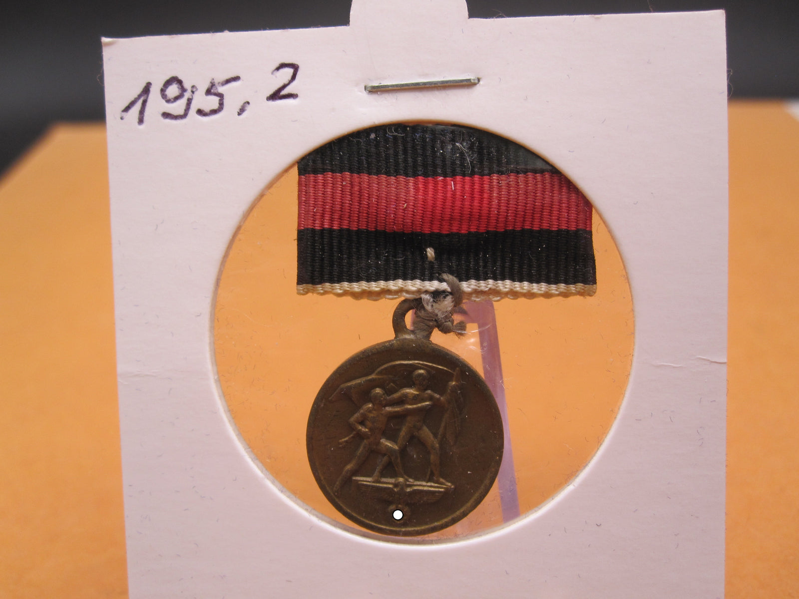 H.W.  -  - Miniatur Medaille zur Erinnerung an den 1. Oktober 1938 sog. Anschlussmedaille