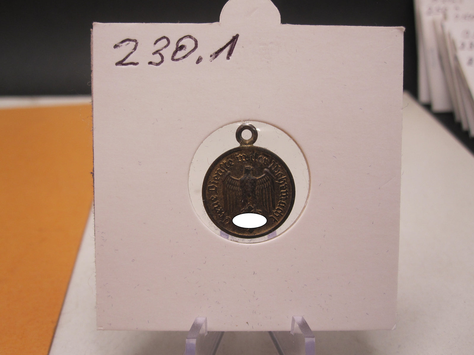 H.W.  -  - Miniatur Medaille für 12 Dienstjahre in der Wehrmacht