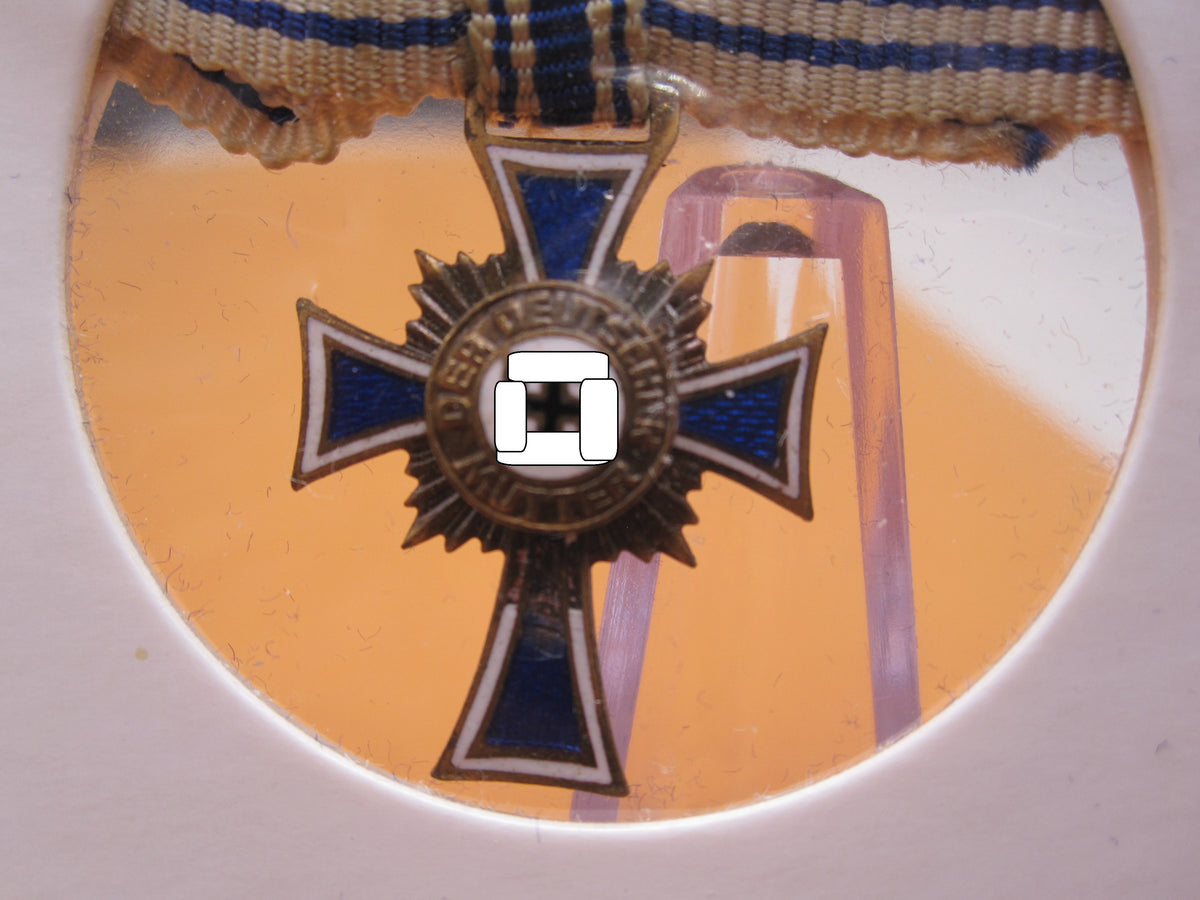 H.W.  -  -  Miniatur Kreuz Ehrenkreuz der deutschen Mutter / Mutterkreuz in Bronze