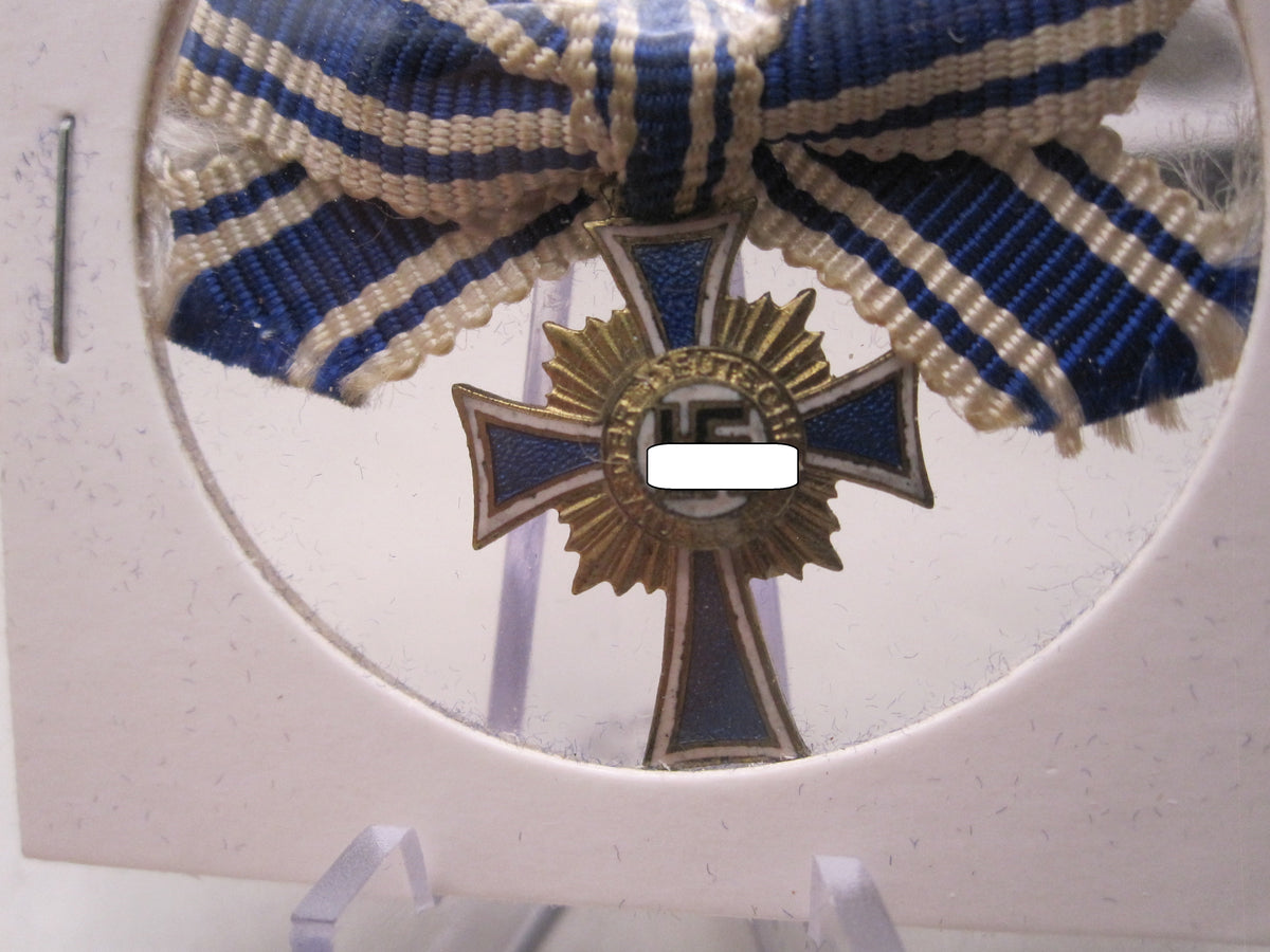 H.W.  -  -  Miniatur Kreuz Ehrenkreuz der deutschen Mutter / Mutterkreuz in Gold