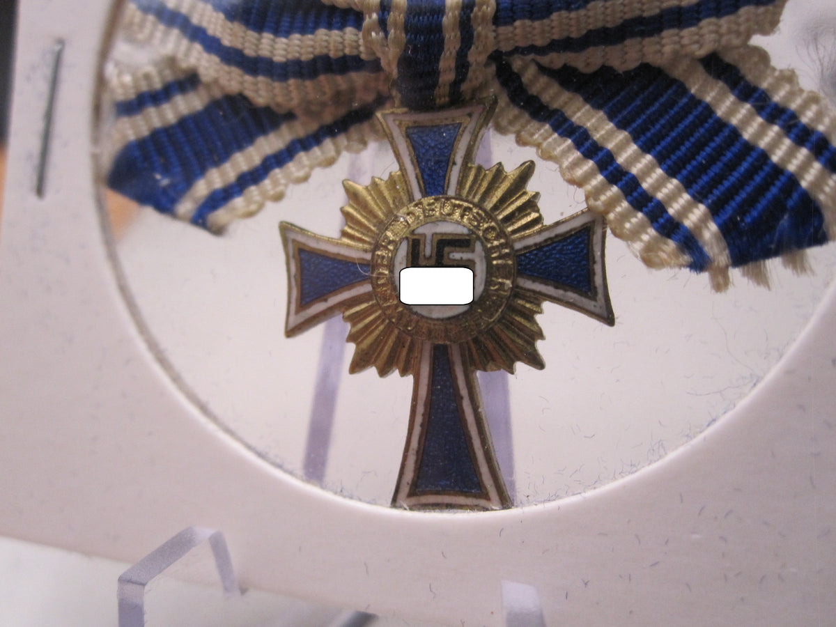 H.W.  -  -  Miniatur Kreuz Ehrenkreuz der deutschen Mutter / Mutterkreuz in Gold