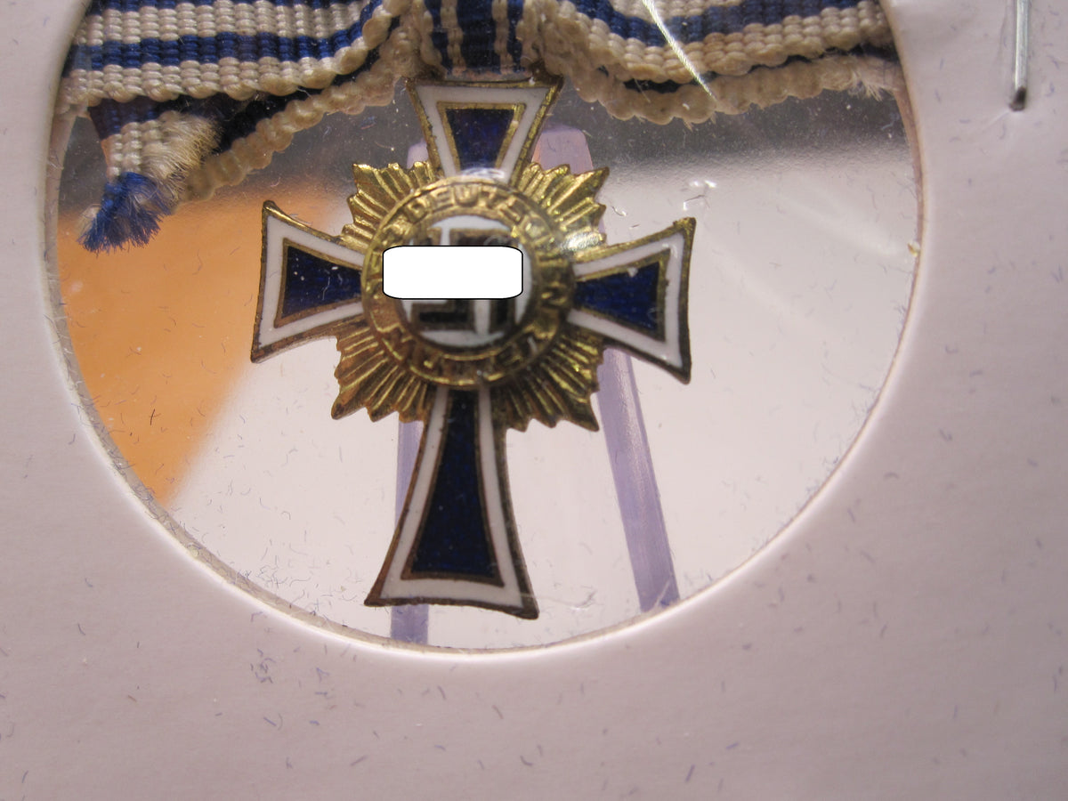 H.W.  -  -  Miniatur Kreuz Ehrenkreuz der deutschen Mutter / Mutterkreuz in Gold