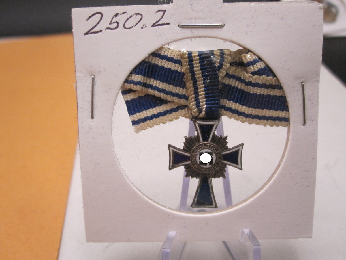 H.W.  -  -  Miniatur Kreuz Ehrenkreuz der deutschen Mutter / Mutterkreuz in Silber