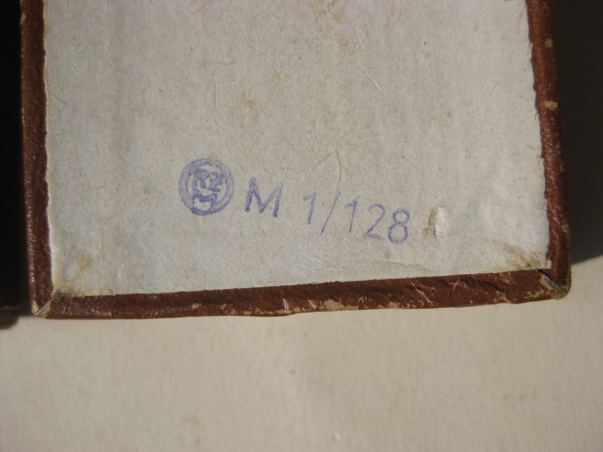 NSDAP Dienstauszeichnung für 10 Jahre in Bronze Hersteller: M1/128 Mint Condition
