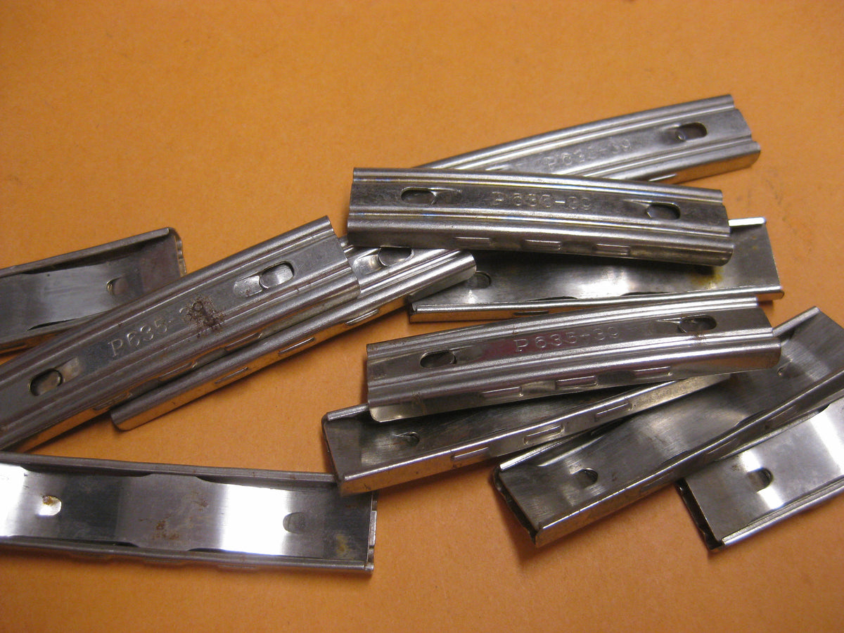 mir unbekannter Ladestreifen 2.Weltkrieg Gewehr Karabiner Pistole ???