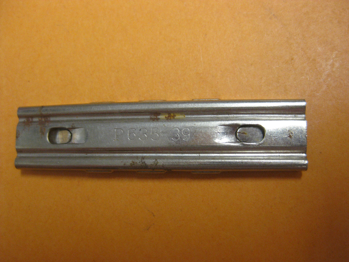 mir unbekannter Ladestreifen 2.Weltkrieg Gewehr Karabiner Pistole ???