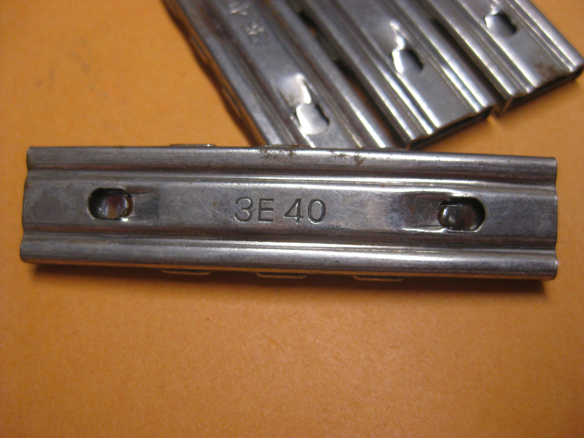 mir unbekannter Ladestreifen 2.Weltkrieg Gewehr Karabiner Pistole ???