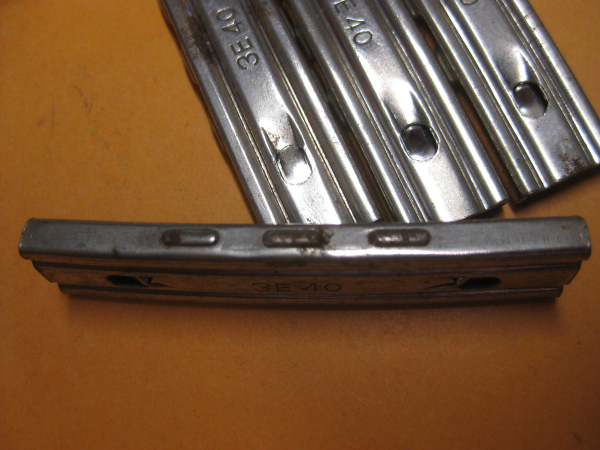 mir unbekannter Ladestreifen 2.Weltkrieg Gewehr Karabiner Pistole ???