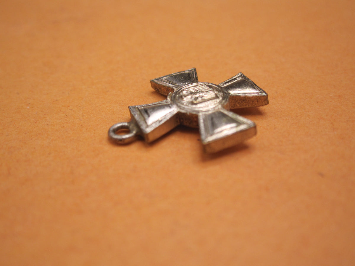 H.W.  -  - Miniatur Dienstauszeichnung der Wehrmacht für 18 Jahre Modell / Ausführung 1957