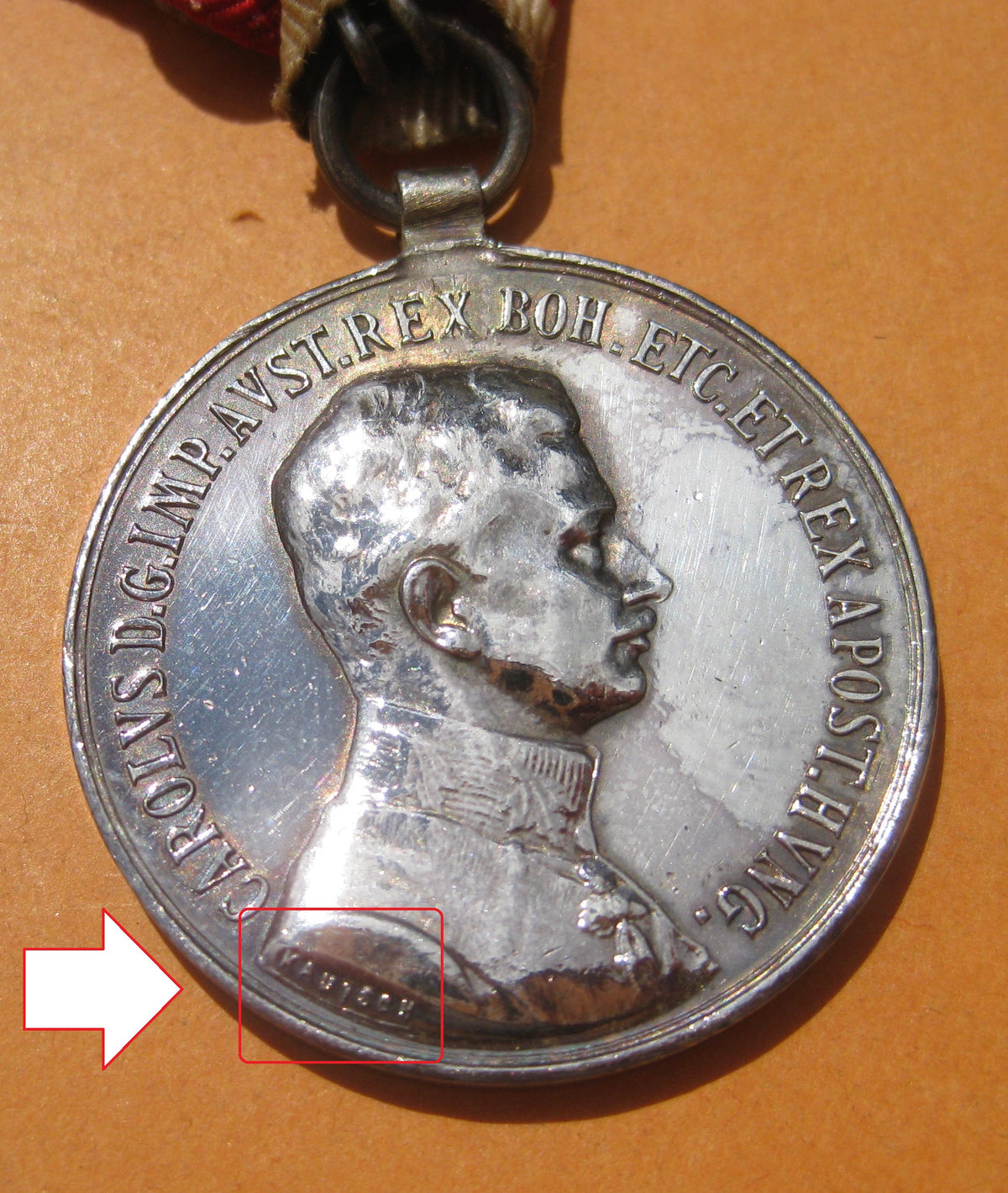 Kleine silberne Tapferkeitsmedaille Variante MIT RANDPUNZE Medaille Österreich 1914             H.W.