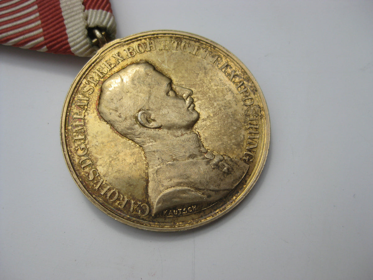 H.W. Medaille Österreich 1914 goldene Tapferkeitsmedaille