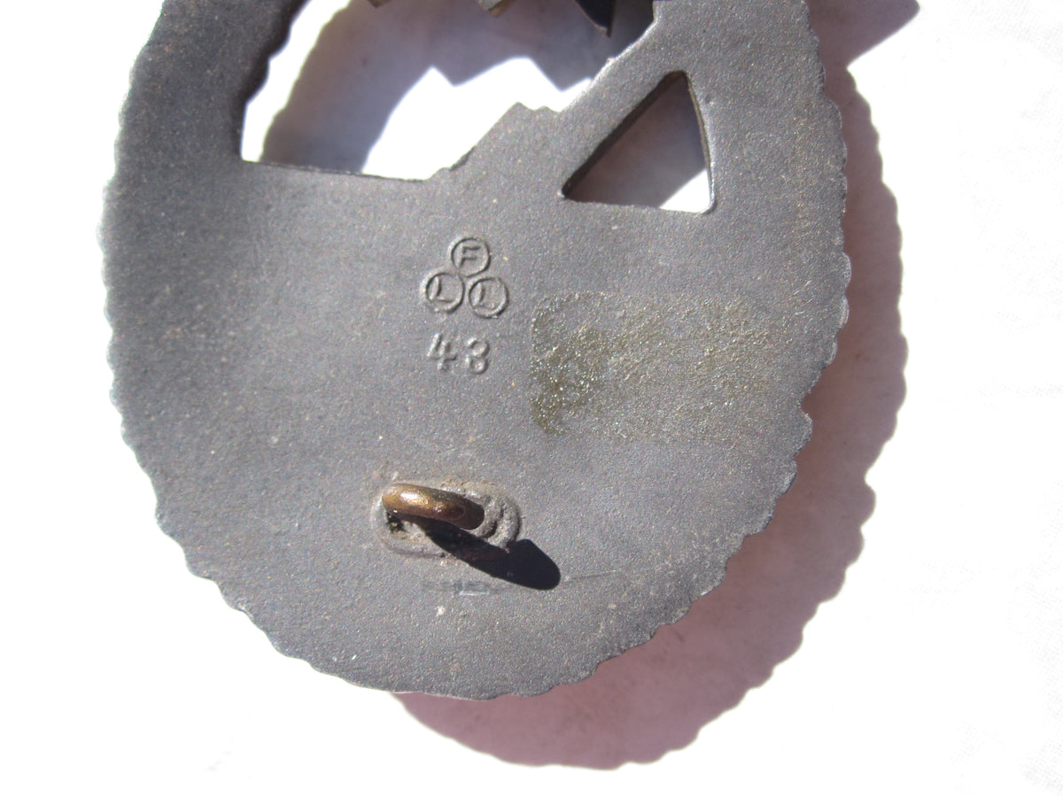 Marineartillerie Kriegsabzeichen Hersteller: &quot;FLL 43&quot;