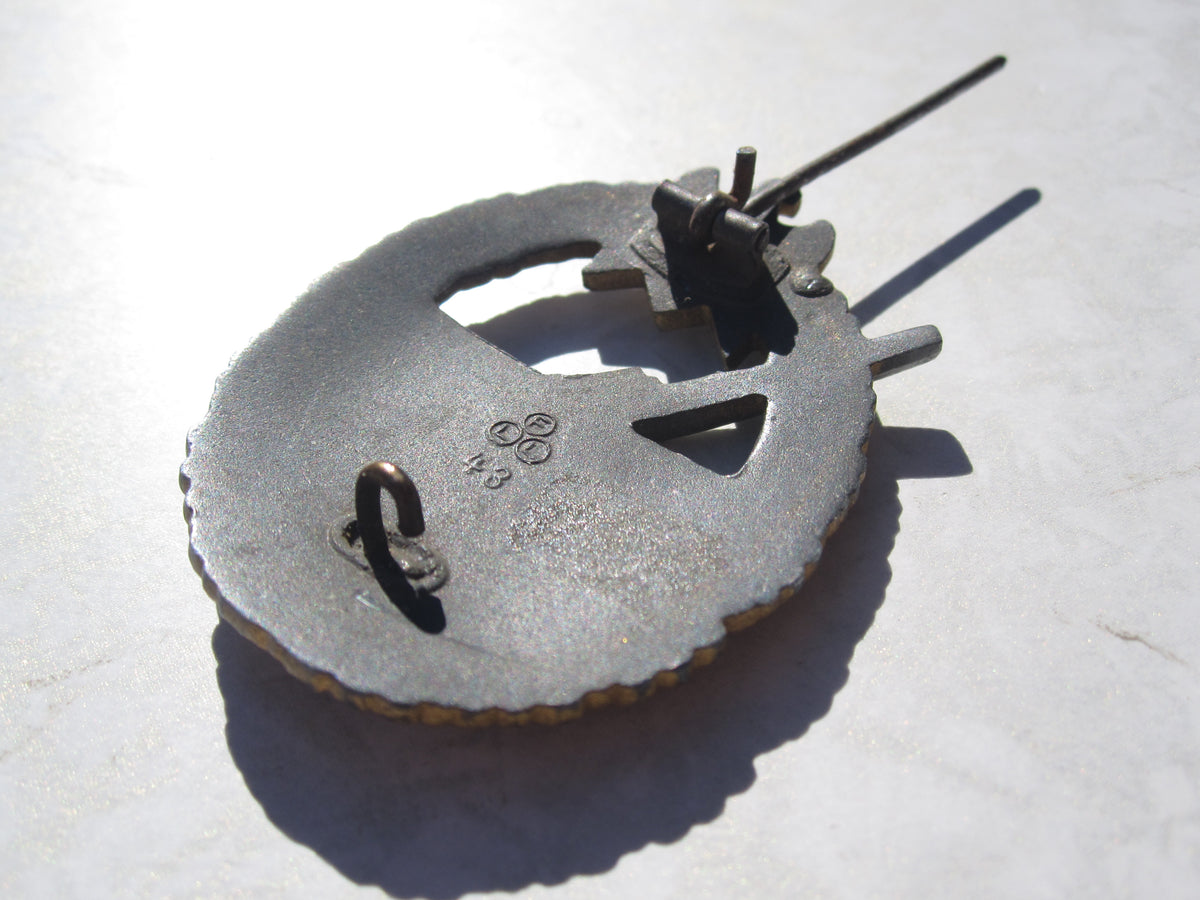 Marineartillerie Kriegsabzeichen Hersteller: &quot;FLL 43&quot;