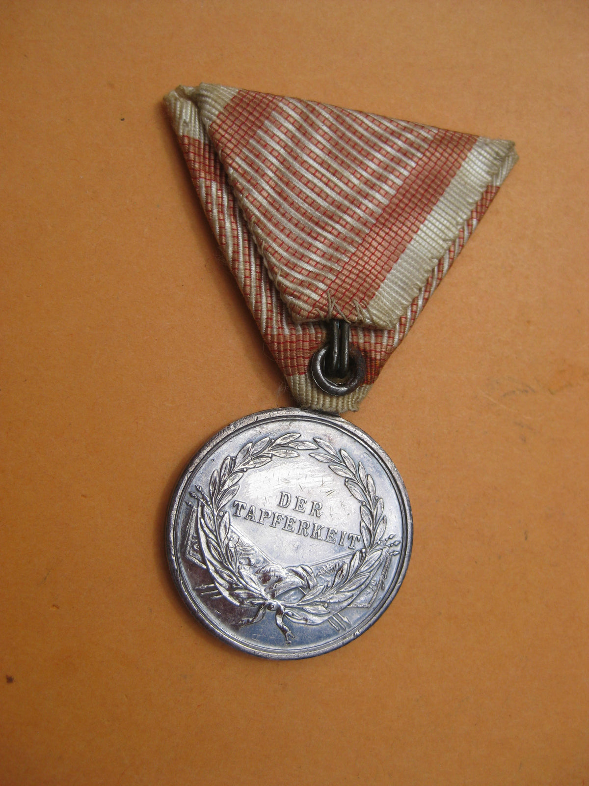 H.W. -  -  Medaille Österreich 1914 kleine silberne Tapferkeitsmedaille