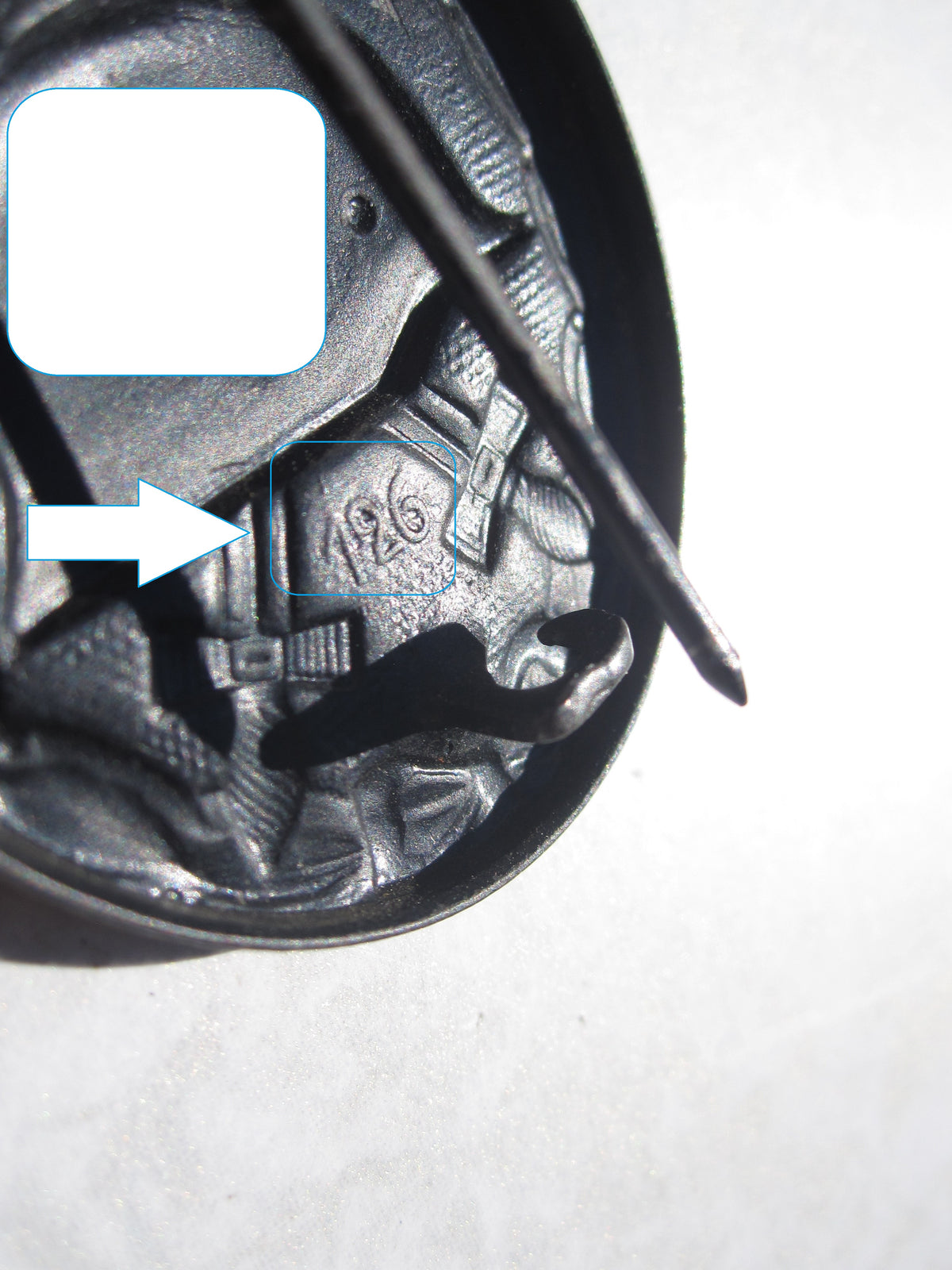 Verwundetenabzeichen 1939 in Schwarz Hersteller: &quot;126&quot;