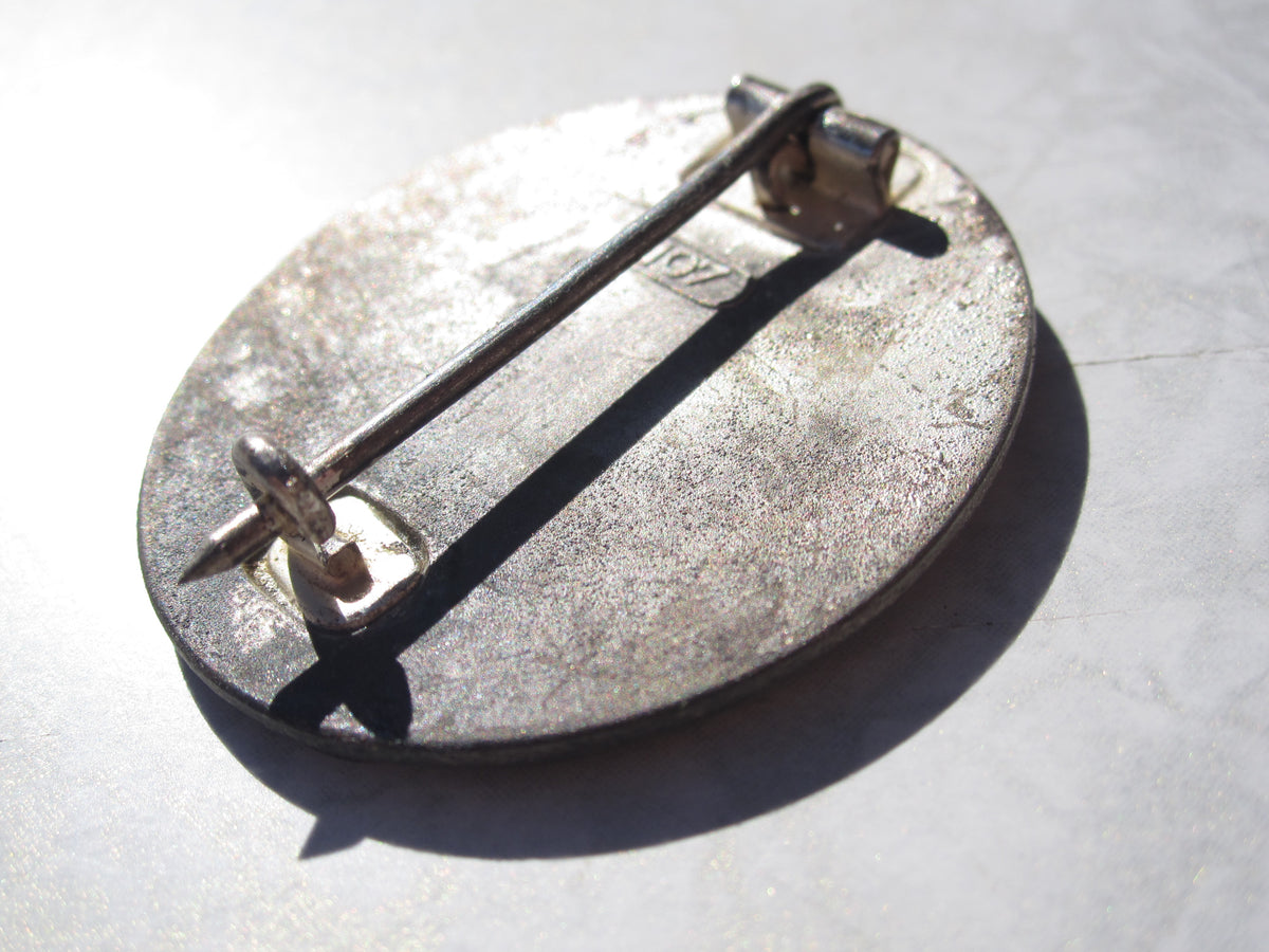 Verwundetenabzeichen 1939 in Silber Hersteller: &quot;107&quot;