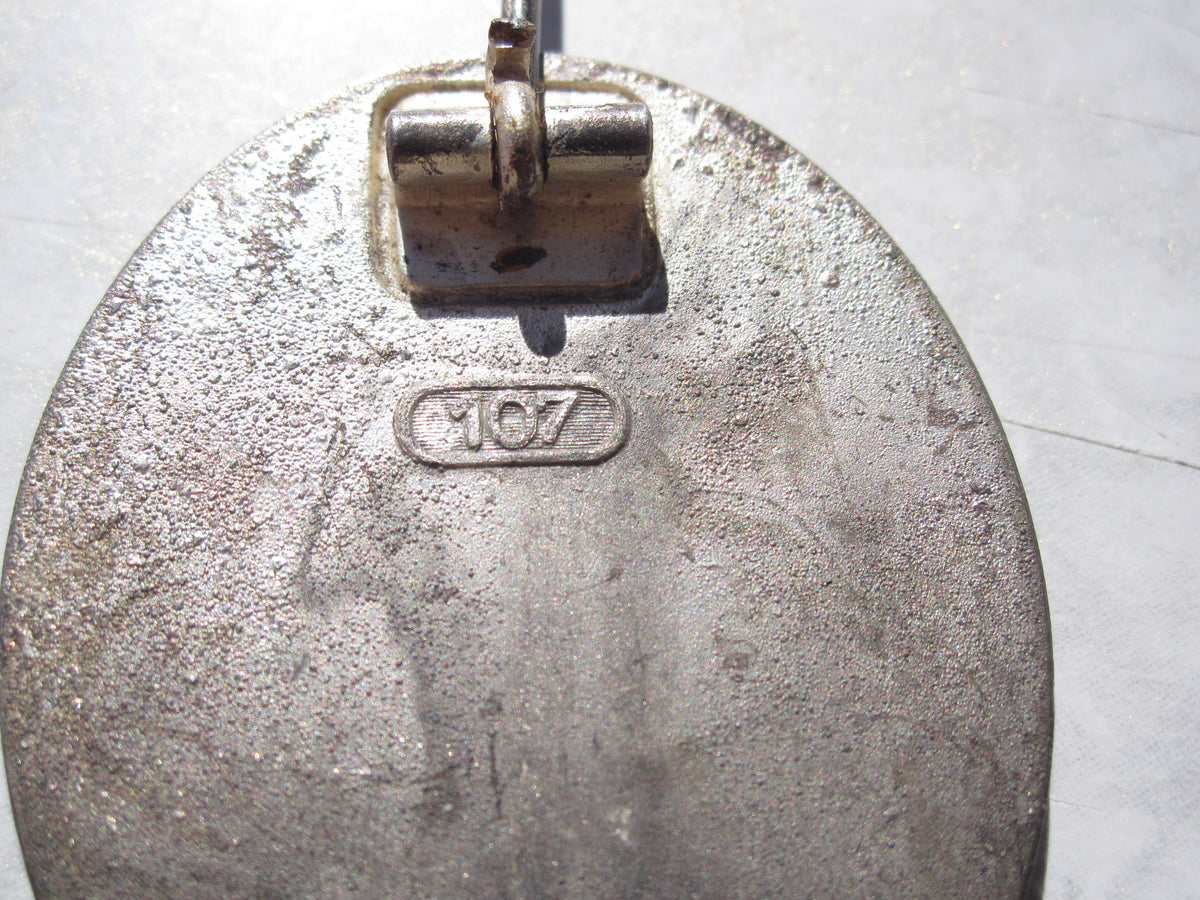 Verwundetenabzeichen 1939 in Silber Hersteller: &quot;107&quot;