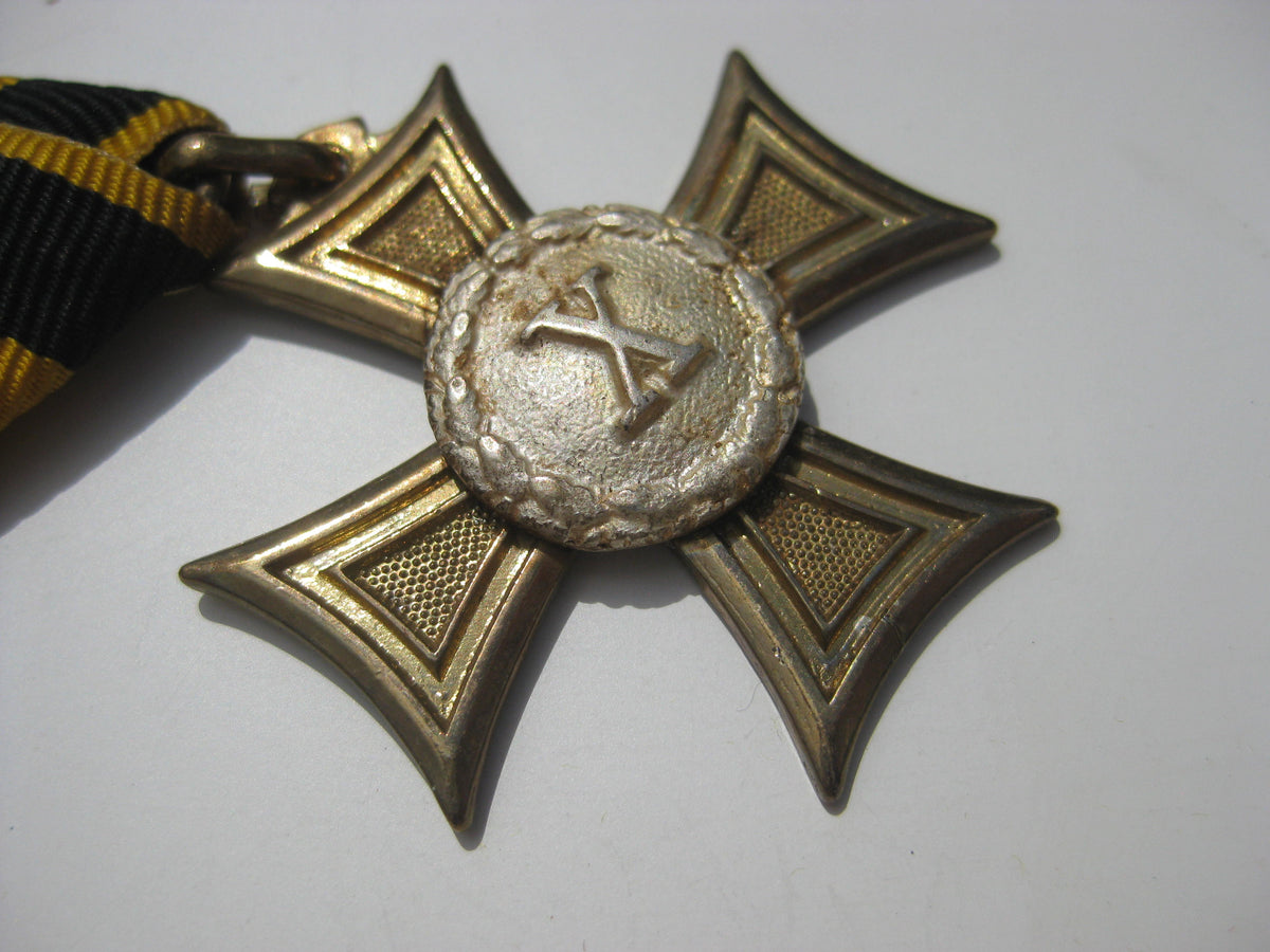 H.W. -   -   mir unbekanntes Dienstauszeichnungskreuz 10 Jahre Österreich