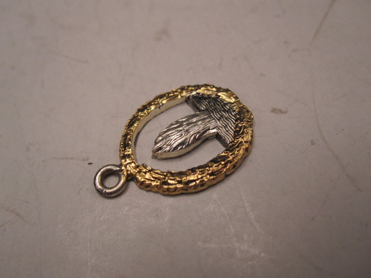 H.W.  -  - Miniatur Minensucherkriegsabzeichen der Kriegsmarine Modell / Ausführung 1957