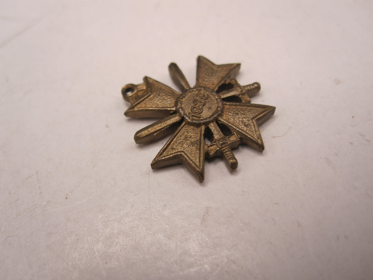 H.W.  -  - Miniatur Ritterkreuz des Kriegsverdienstkreuz 1939 Modell / Ausführung 1957