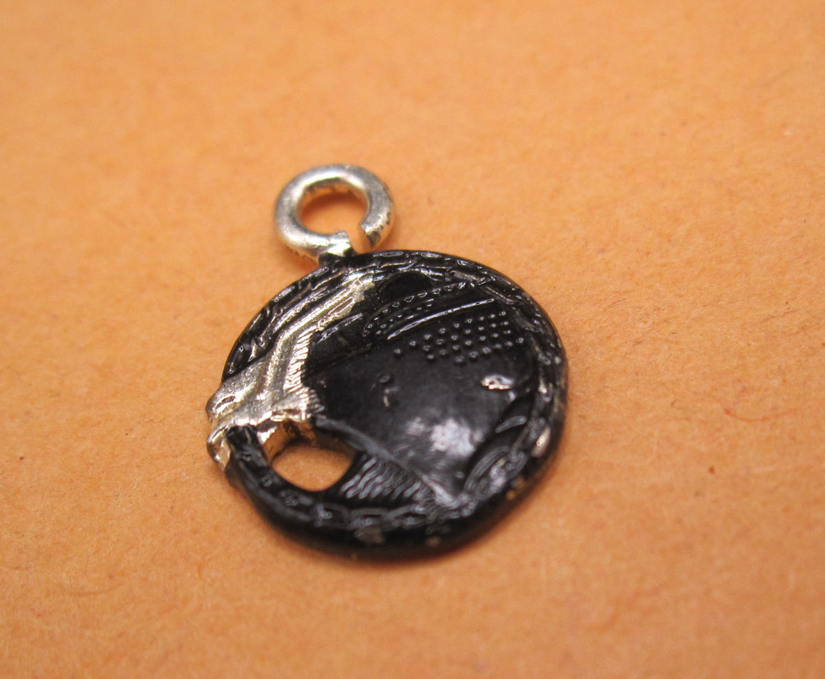 H.W.  -  - Miniatur Blockadebrecherkriegsabzeichen der Kriegsmarine Modell / Ausführung 1957