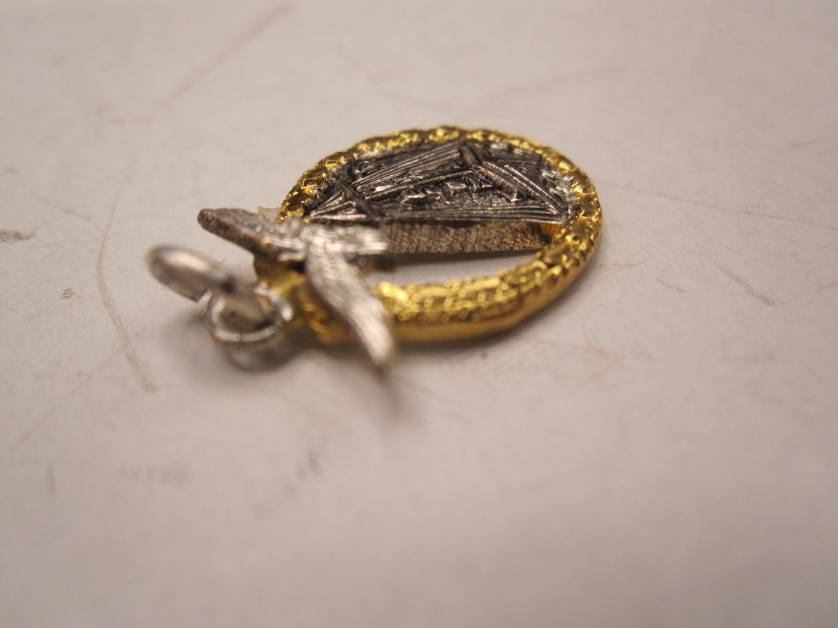 H.W.  -  - Miniatur Seekampfkriegsabzeichen der Luftwaffe Modell / Ausführung 1957