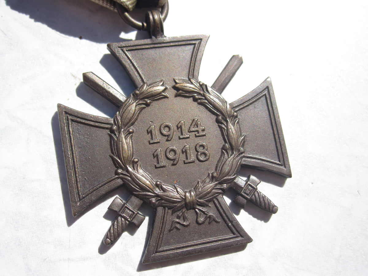 Ehrenkreuz für Frontkämpfer 1914 - 1918 Hersteller:  DG oder GD