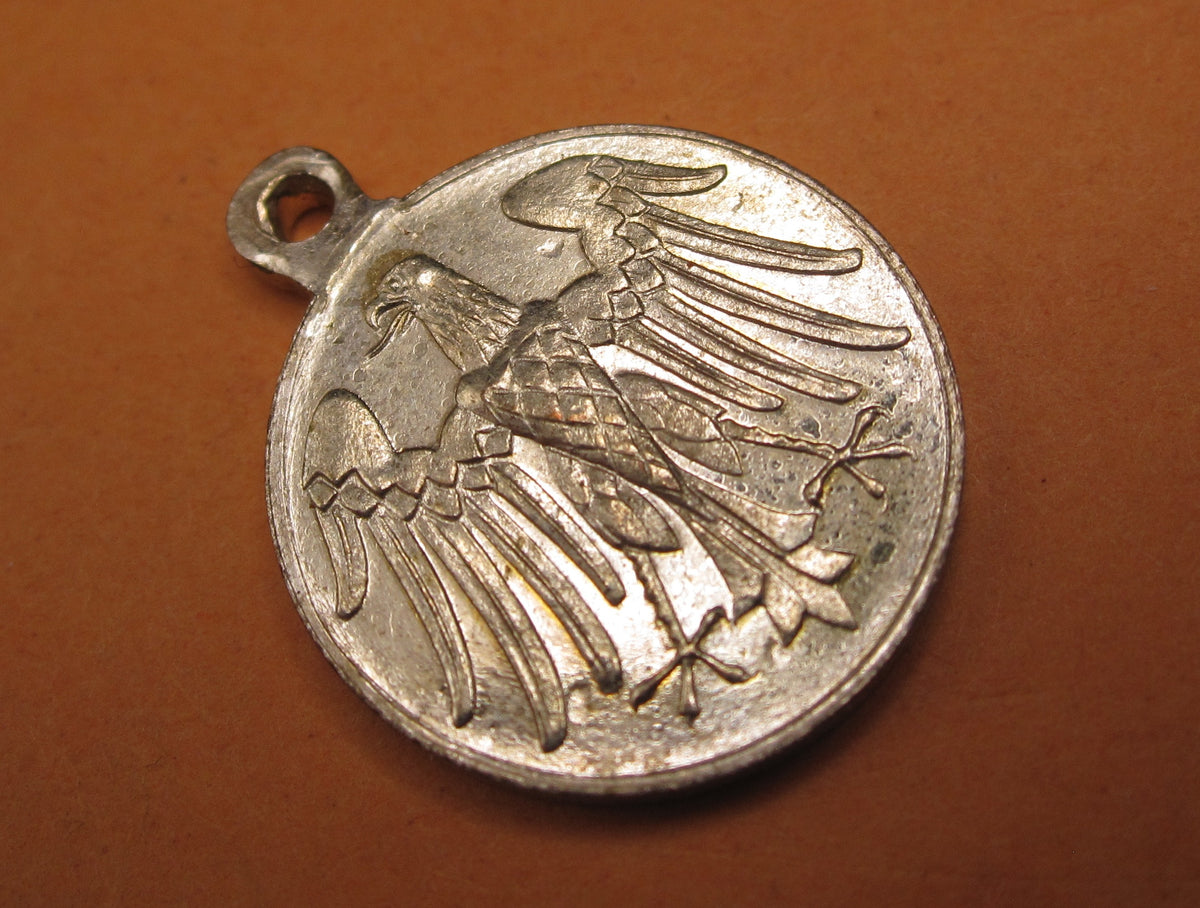 H.W.  -  - Miniatur Medaille für Rettung aus Gefahr Modell / Ausführung 1957