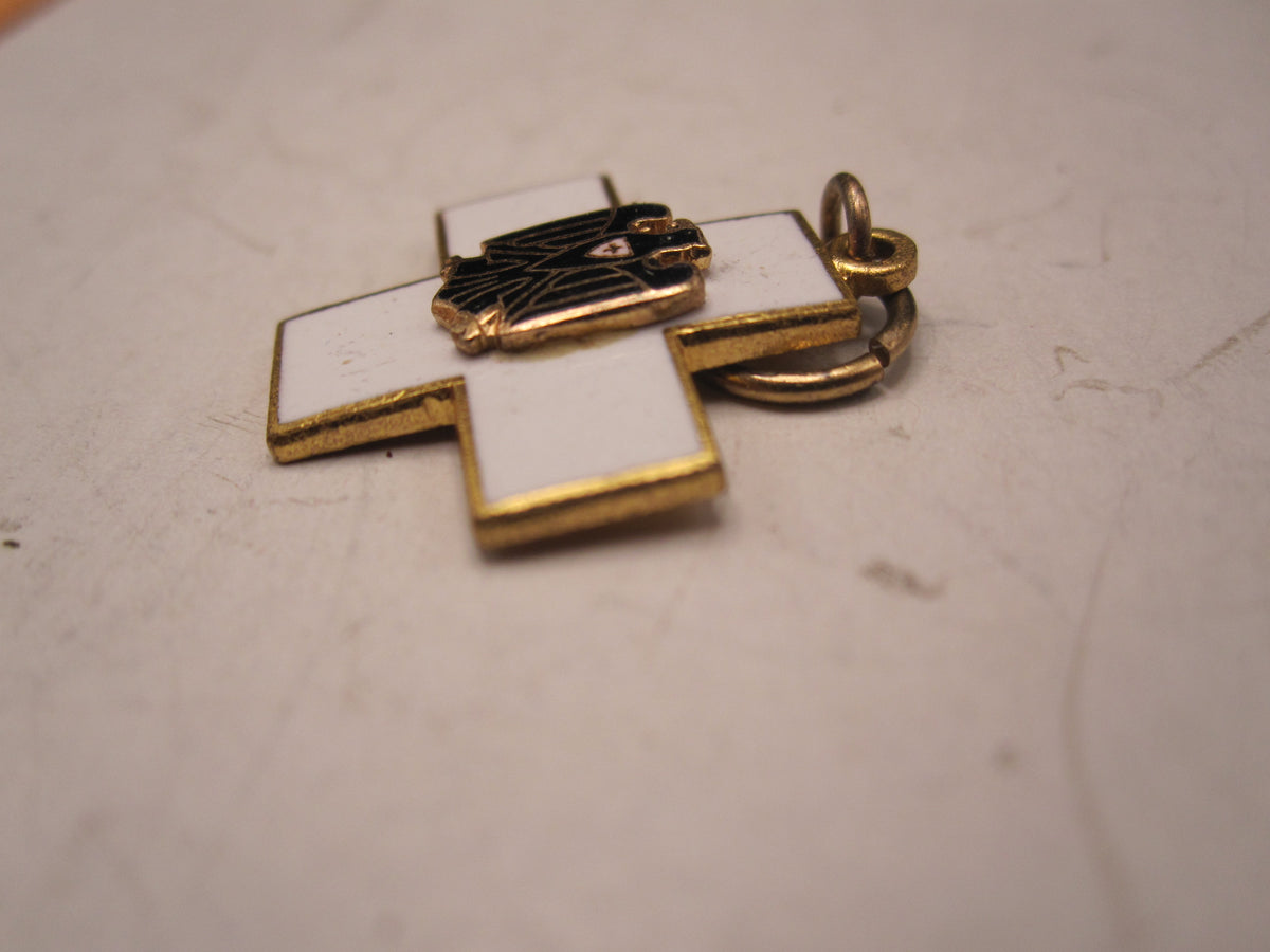 H.W.  -  - Miniatur Ehrenzeichen vom deutschen Roten Kreuz Modell / Ausführung 1957