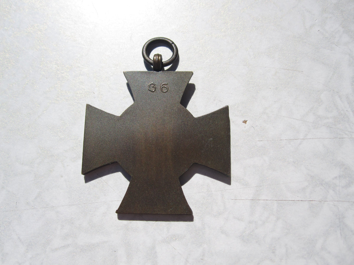 Ehrenkreuz des 1.Weltkrieges  für Kriegsteilnehmer 1914 - 1918 Hersteller: G6 Mint Condition