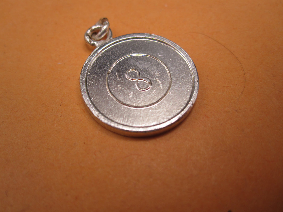 H.W.  -  - Miniatur Medaille Polizeidienstauszeichnung für 8 Jahre Modell / Ausführung 1957