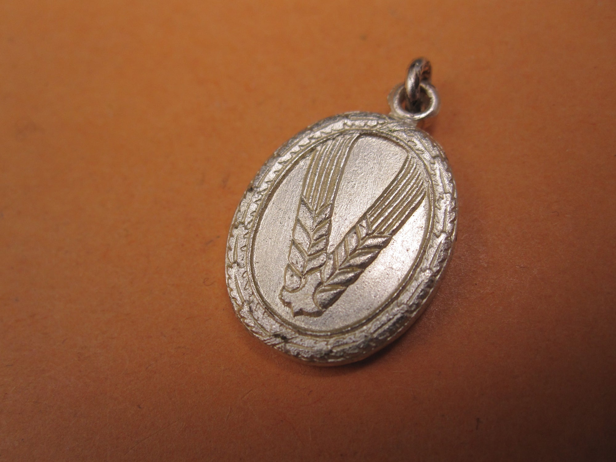 H.W.  -  - Miniatur Medaille Reichsarbeitsdienstauszeichnung 2.Stufe in Silber Modell / Ausführung 1957