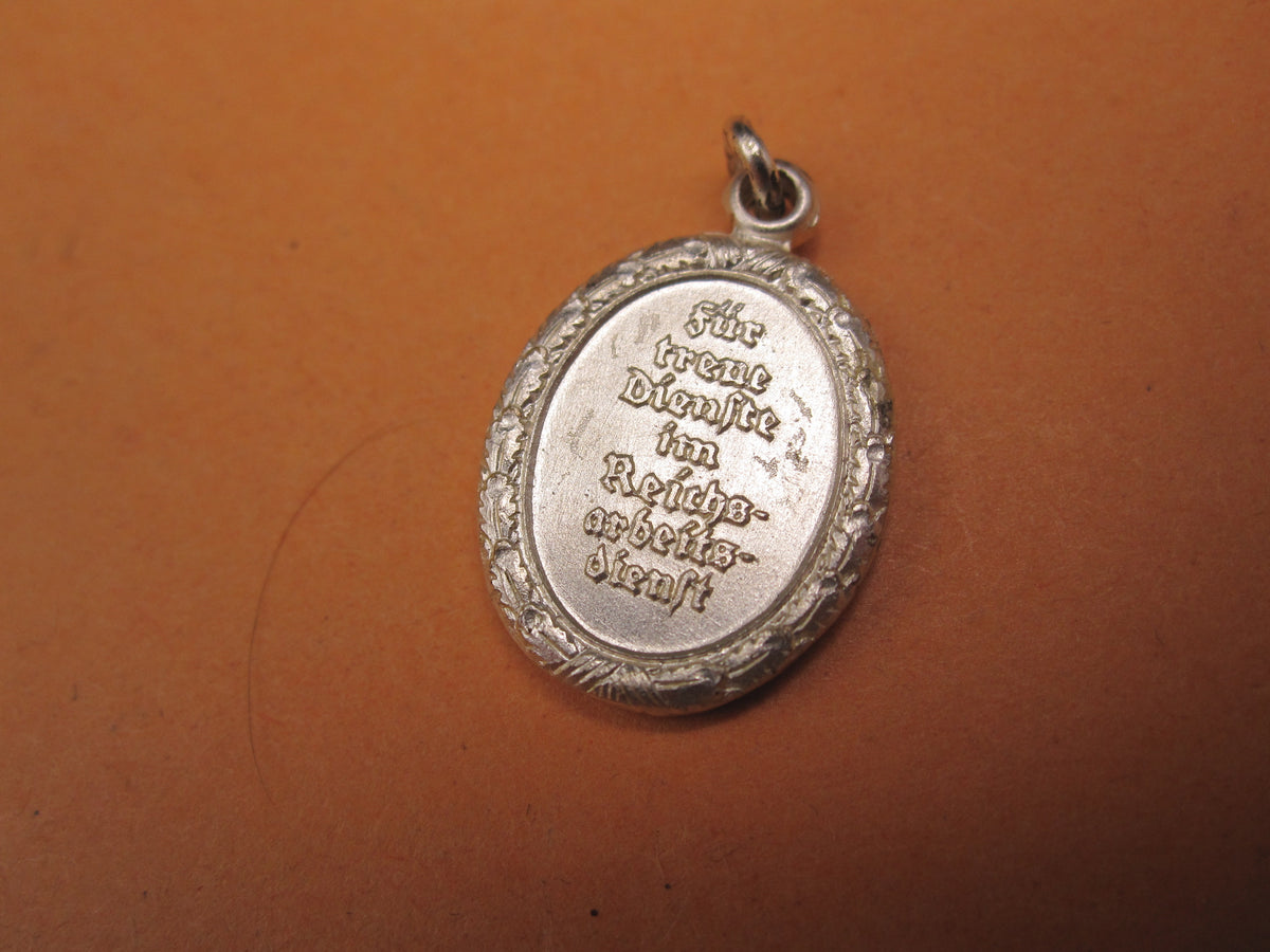 H.W.  -  - Miniatur Medaille Reichsarbeitsdienstauszeichnung 2.Stufe in Silber Modell / Ausführung 1957