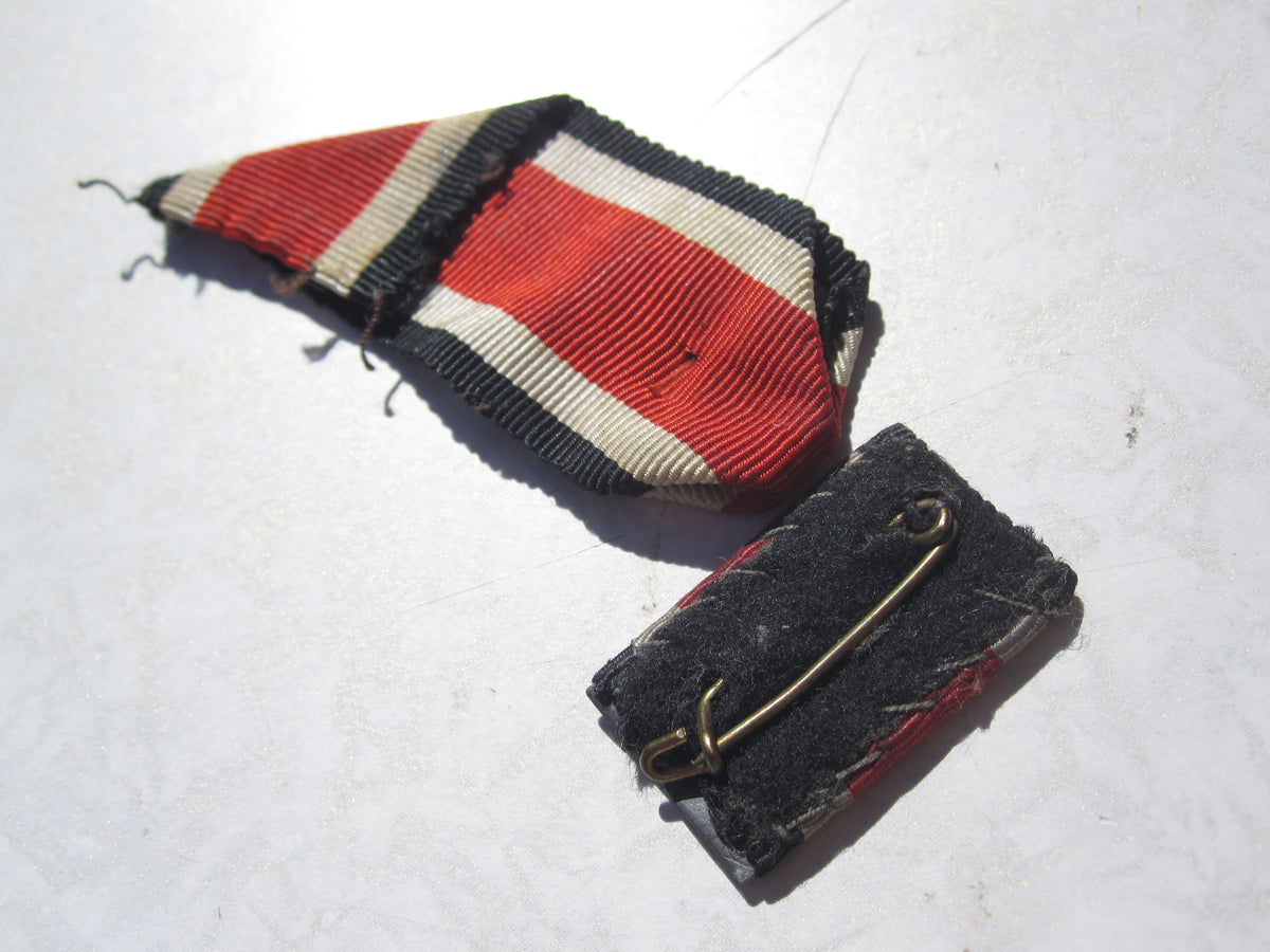 Eisernes Kreuz 2.Klasse 1939 (EK2/39) mit Feldspange Hersteller "15"